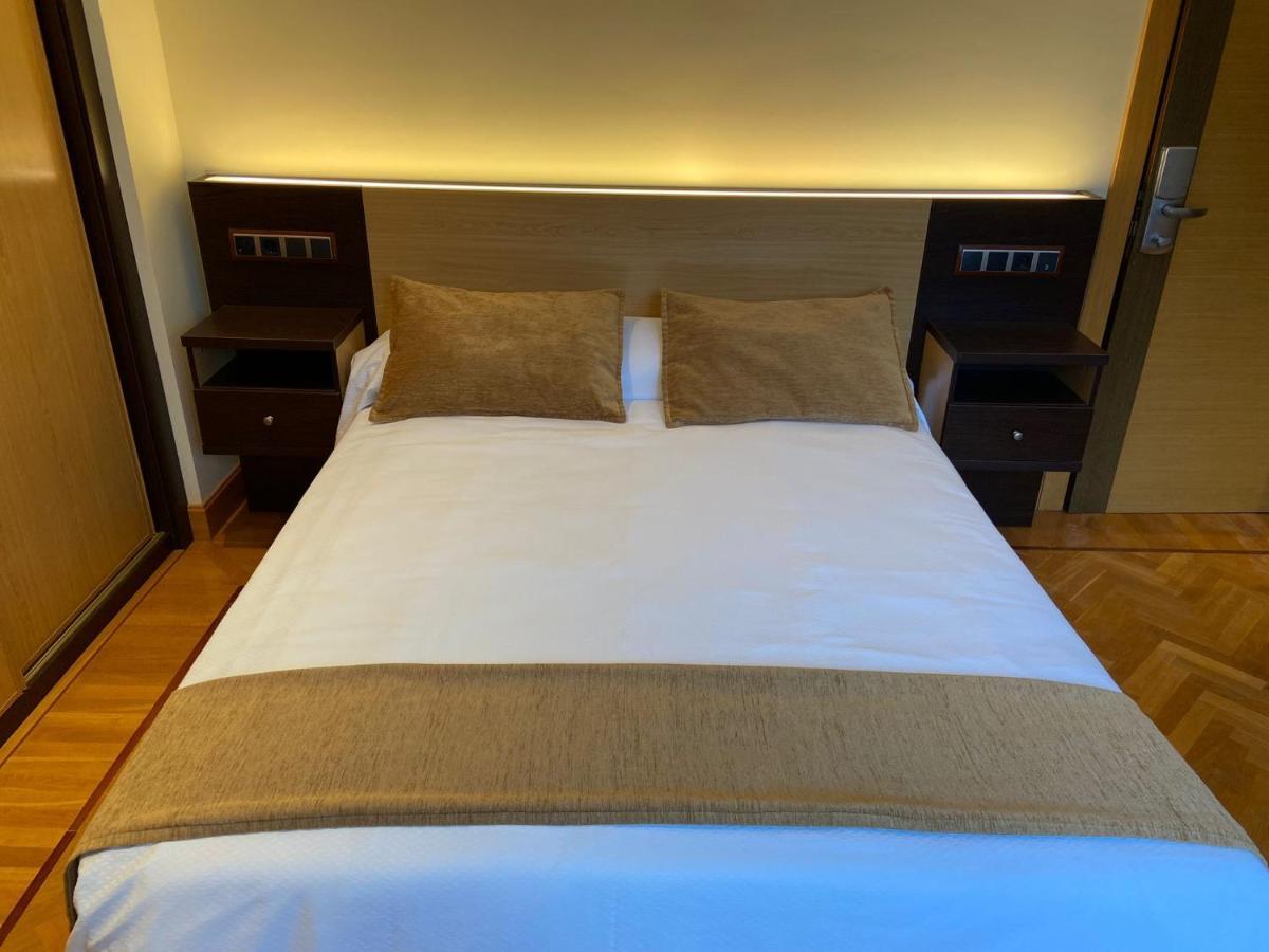 Hotel Asador Arriarte Эйбар Экстерьер фото