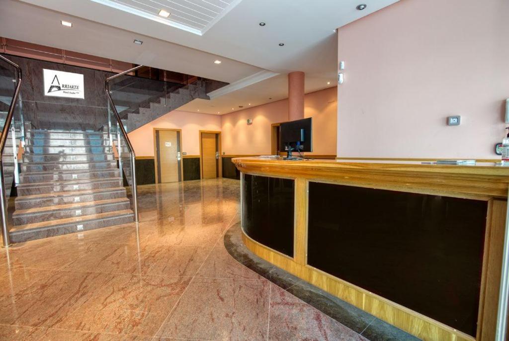 Hotel Asador Arriarte Эйбар Экстерьер фото