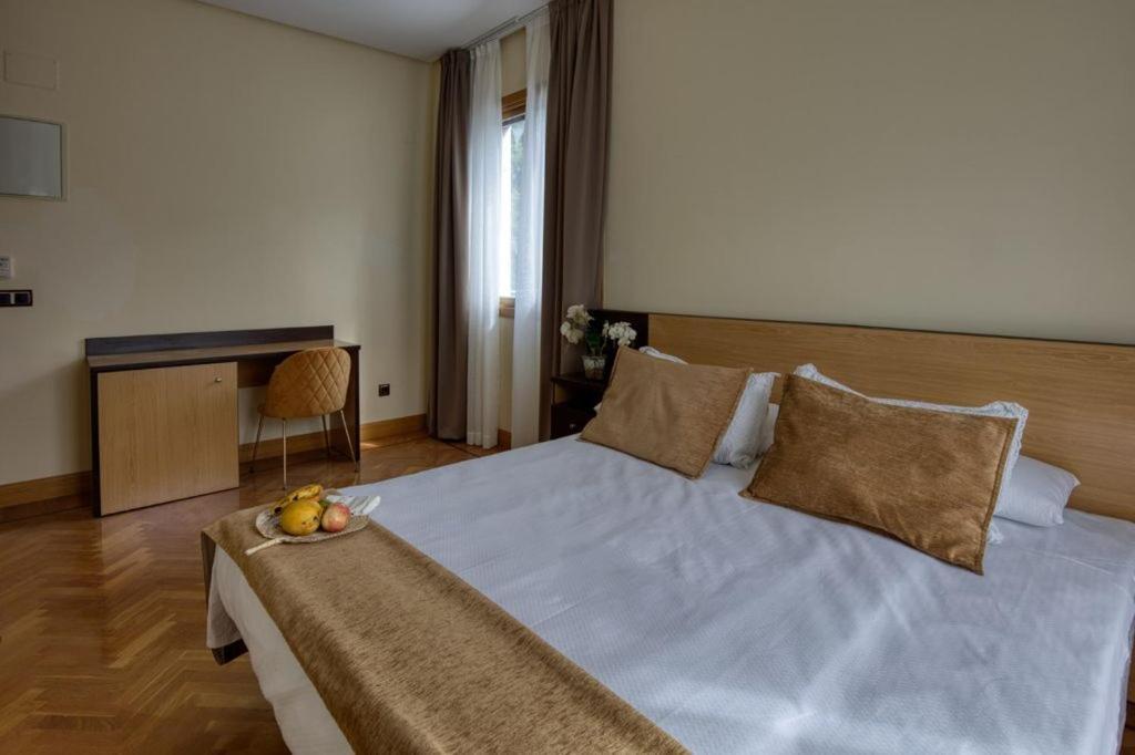 Hotel Asador Arriarte Эйбар Экстерьер фото