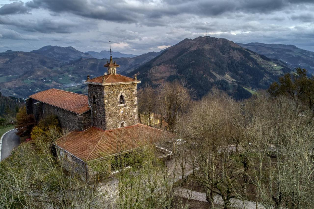 Hotel Asador Arriarte Эйбар Экстерьер фото