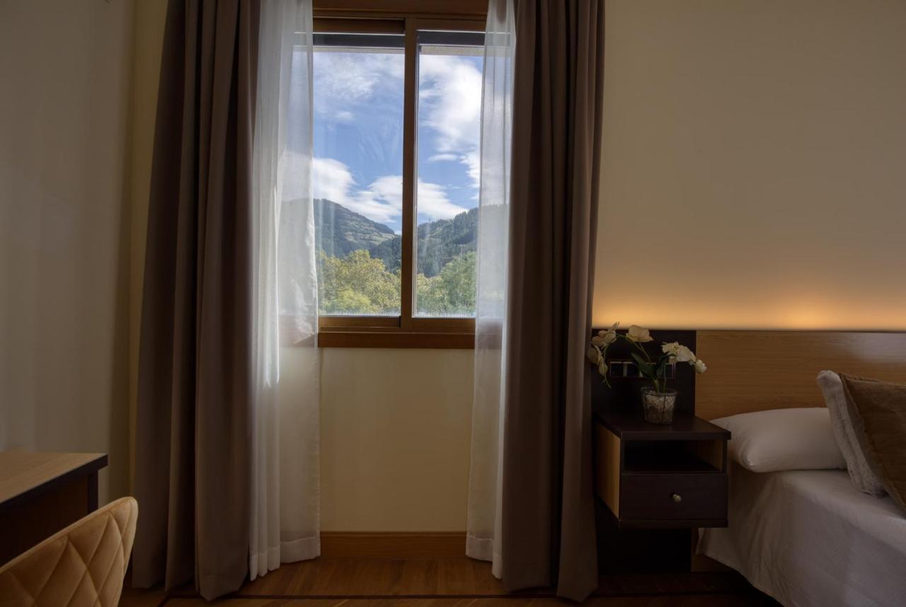 Hotel Asador Arriarte Эйбар Экстерьер фото